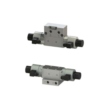 Electro-mechanical reversing valve for pump-0